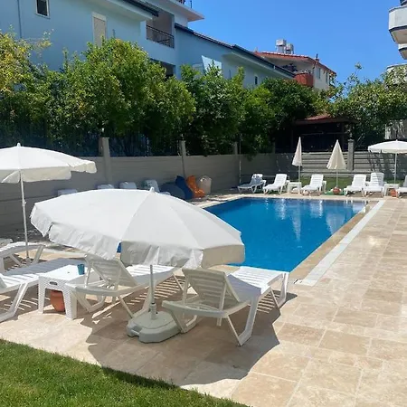 Luxury Pool Apartmán